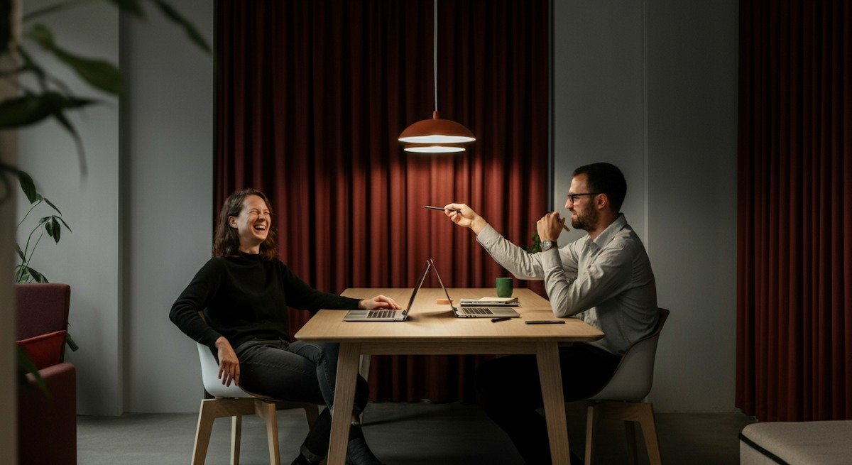 Conversación de trabajo sobre la estrategia comercial
